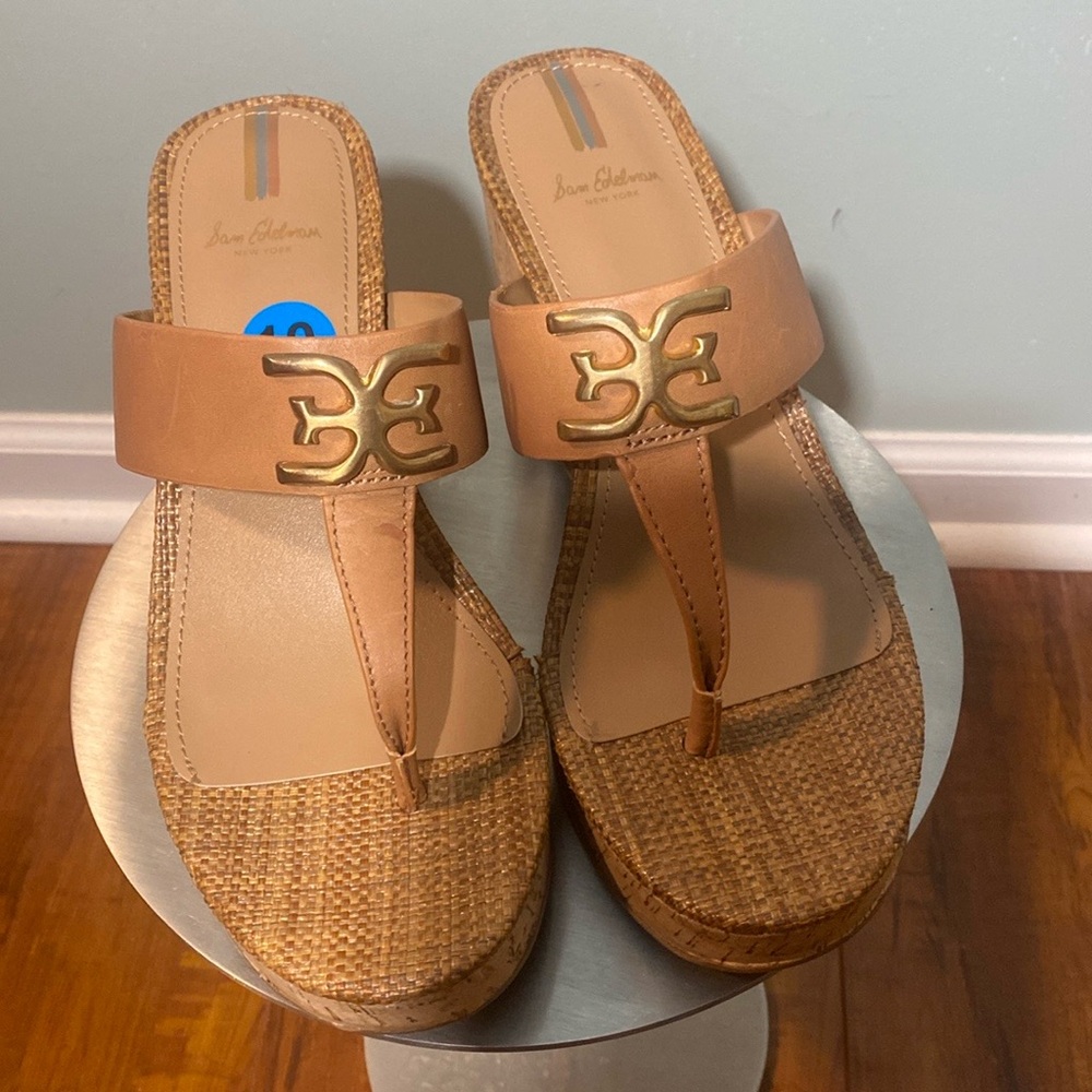 NWOT SAM EDELMAN YARDLIE TAN CORK THONG SANDALS